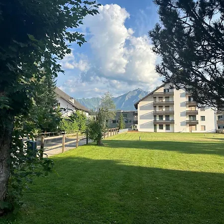 Apartment In-ski Out