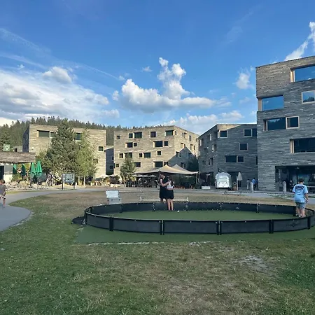 アパート In-ski Out *